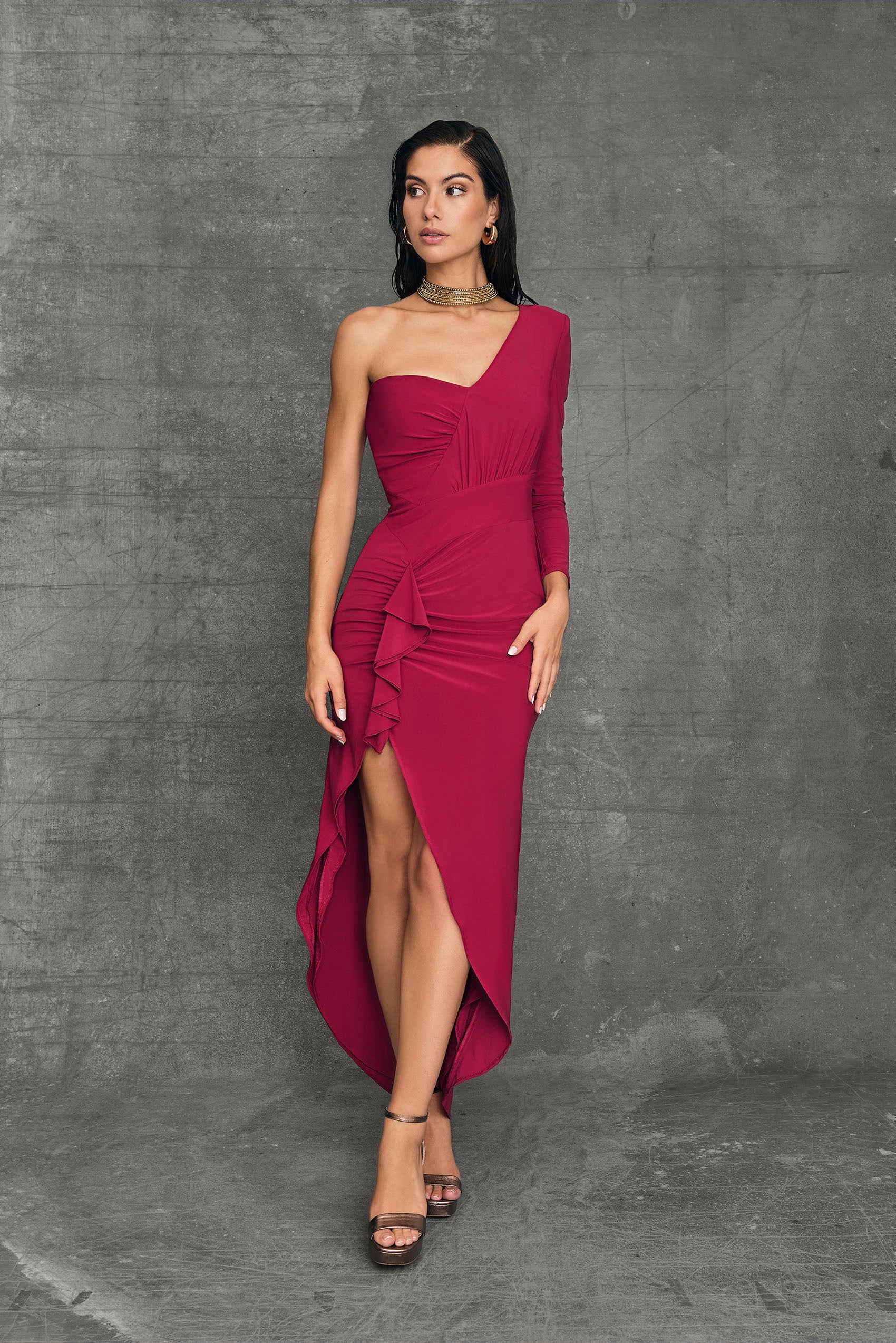 Vestido Asimétrico Amara Granate